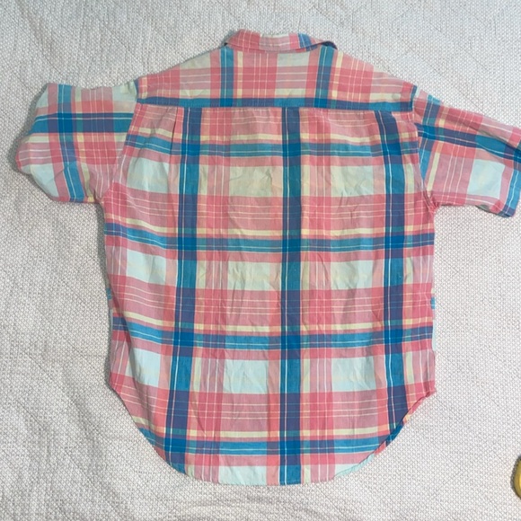 Richard’s size large, button-down short sleeve top - Picture 2 of 6